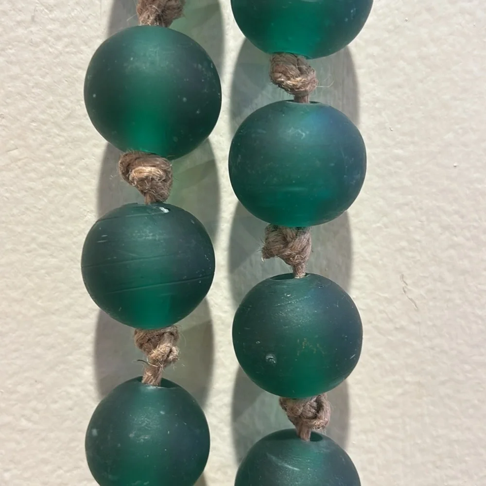 GlassGreen Beaded Decorative Garland